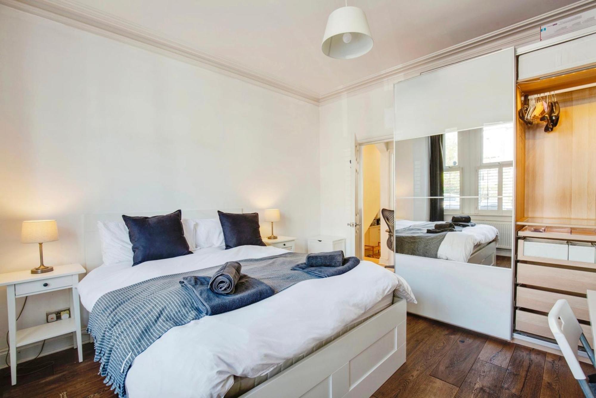 Lovely 2 Bedroom Ground Floor Flat With Garden. Londres Exterior foto