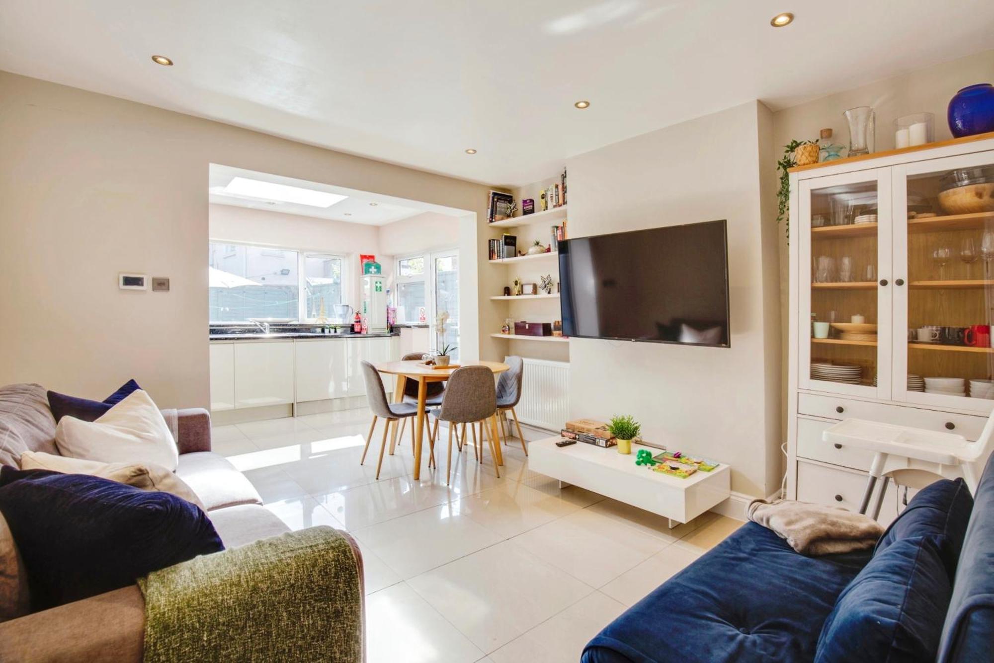 Lovely 2 Bedroom Ground Floor Flat With Garden. Londres Exterior foto