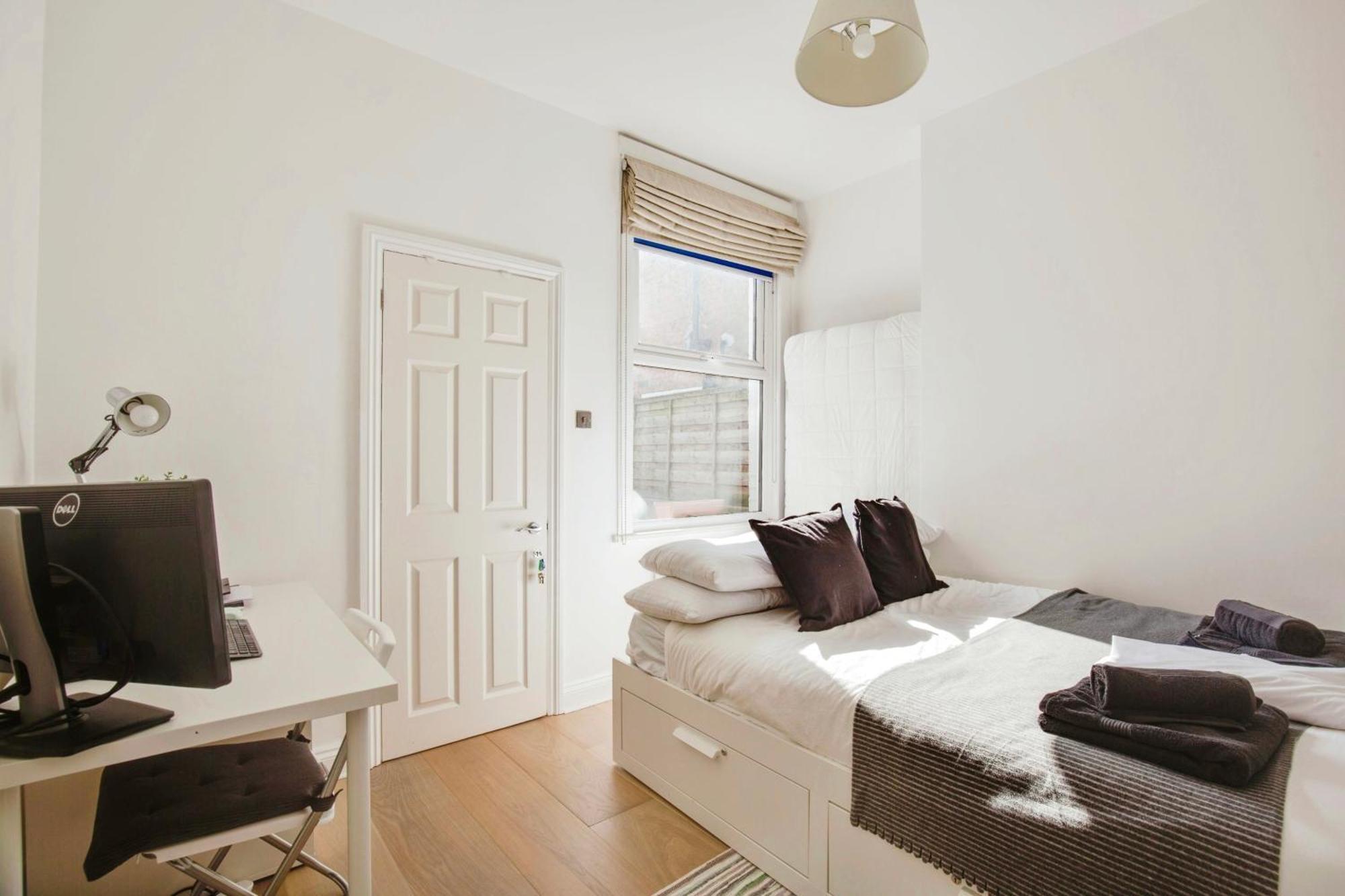 Lovely 2 Bedroom Ground Floor Flat With Garden. Londres Exterior foto